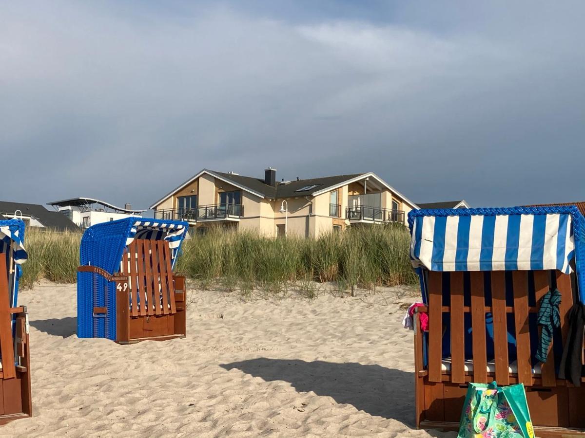 Strandwohnung Glowe - Meerblick - 20 Meter Zum Strand Bagian luar foto