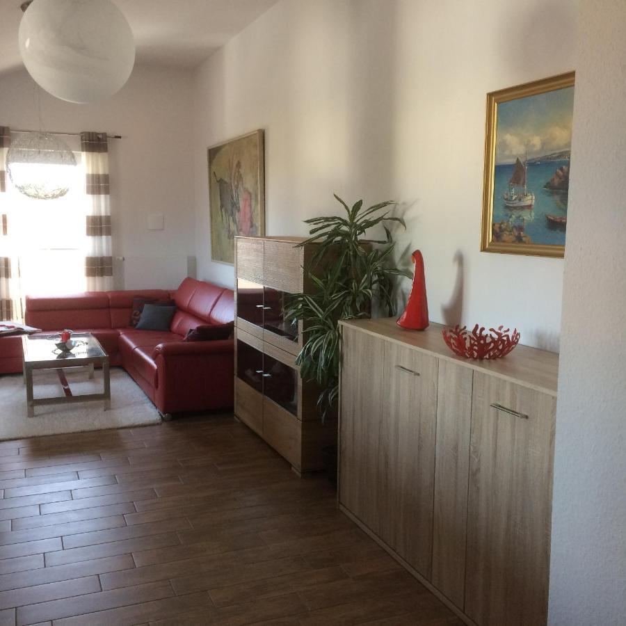 Strandwohnung Glowe - Meerblick - 20 Meter Zum Strand Bagian luar foto